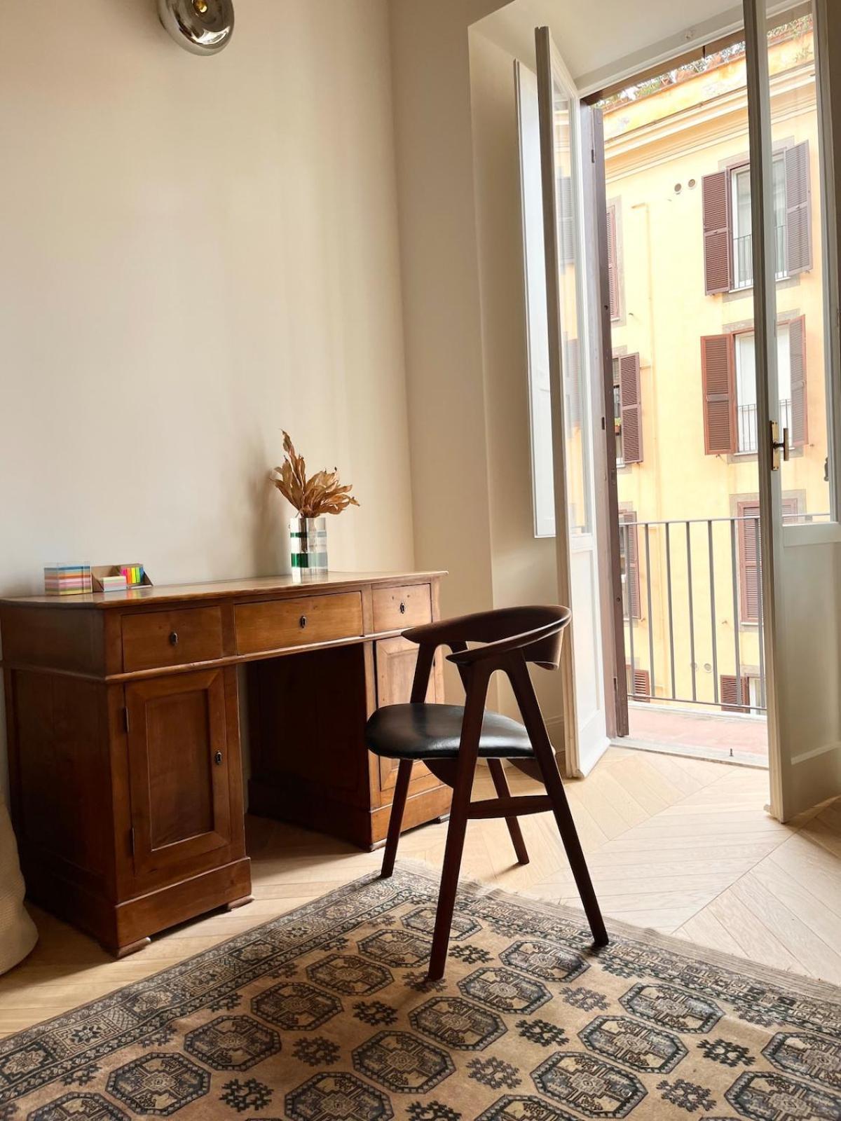 Apartment Timeless Elegance In Trastevere