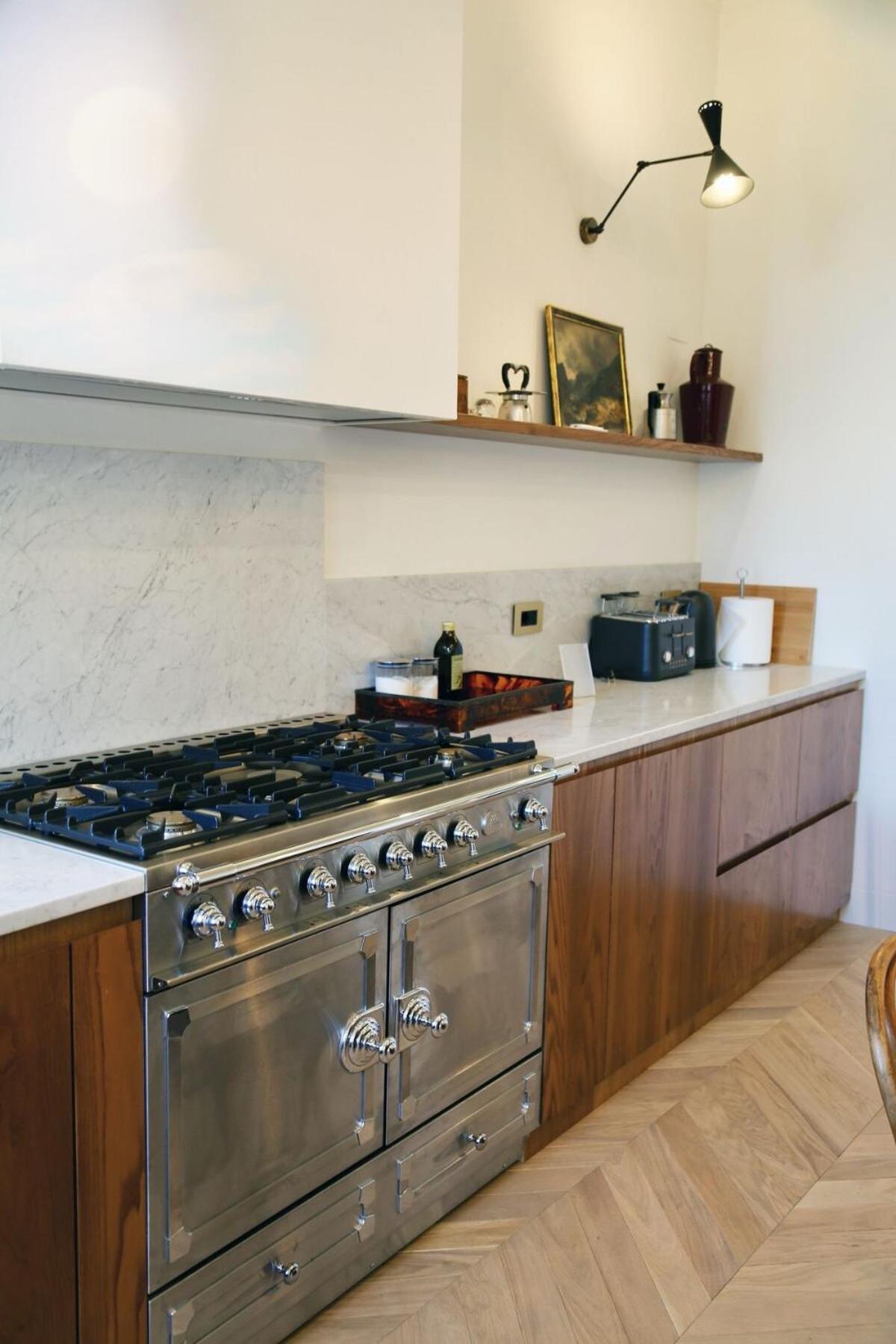 Timeless Elegance In Trastevere