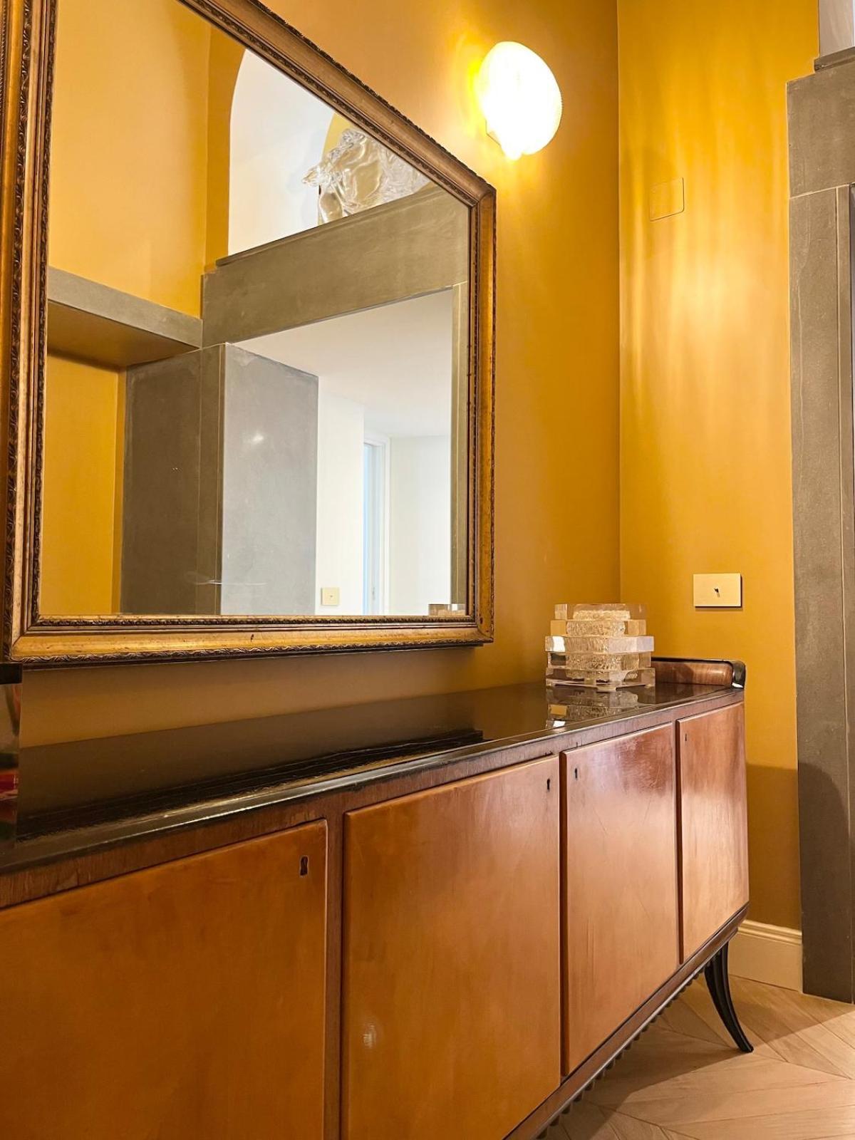 Timeless Elegance In Trastevere