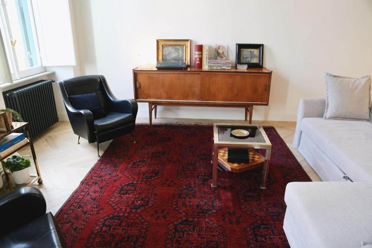 Timeless Elegance In Trastevere
