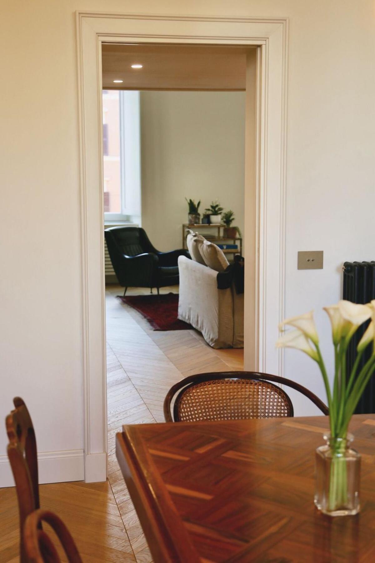 Timeless Elegance In Trastevere Rome